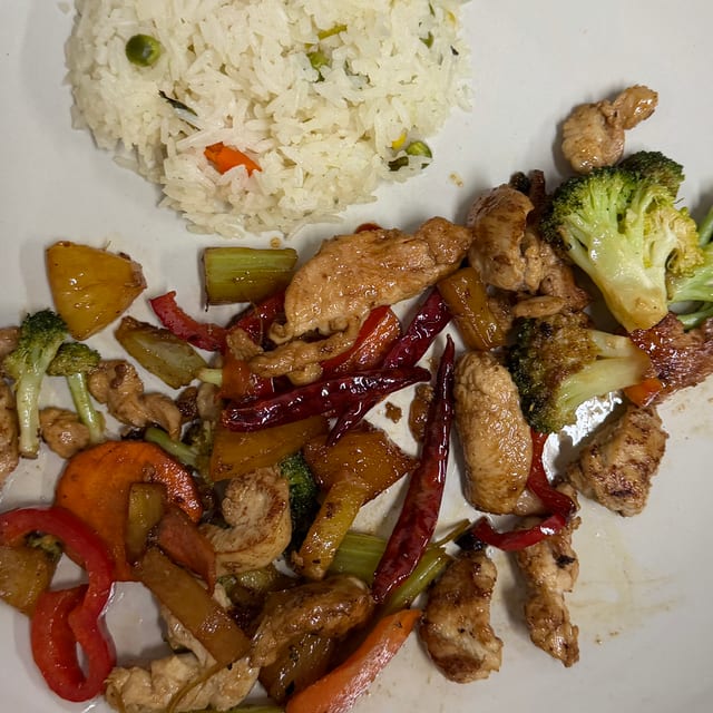 (L) Pollo Vegetales.