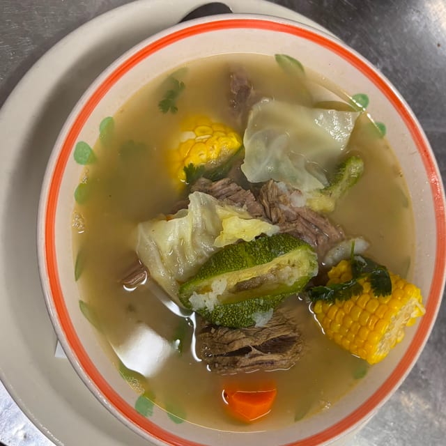 Caldo De Res.