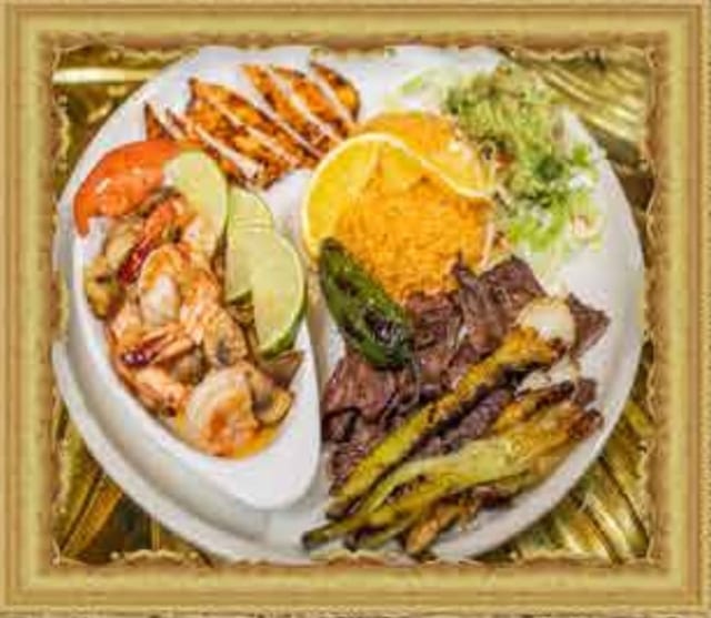 Trio Azteca.