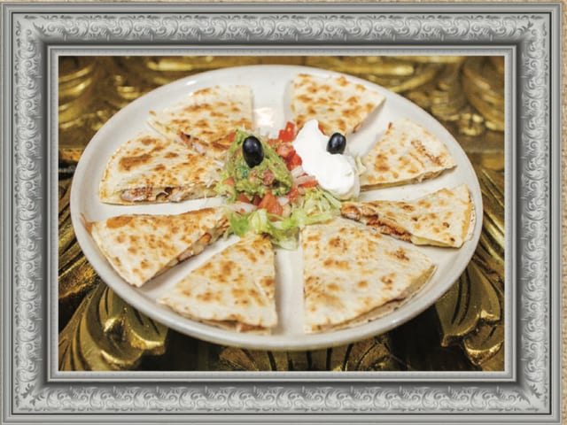 Quesadilla Alpastor.